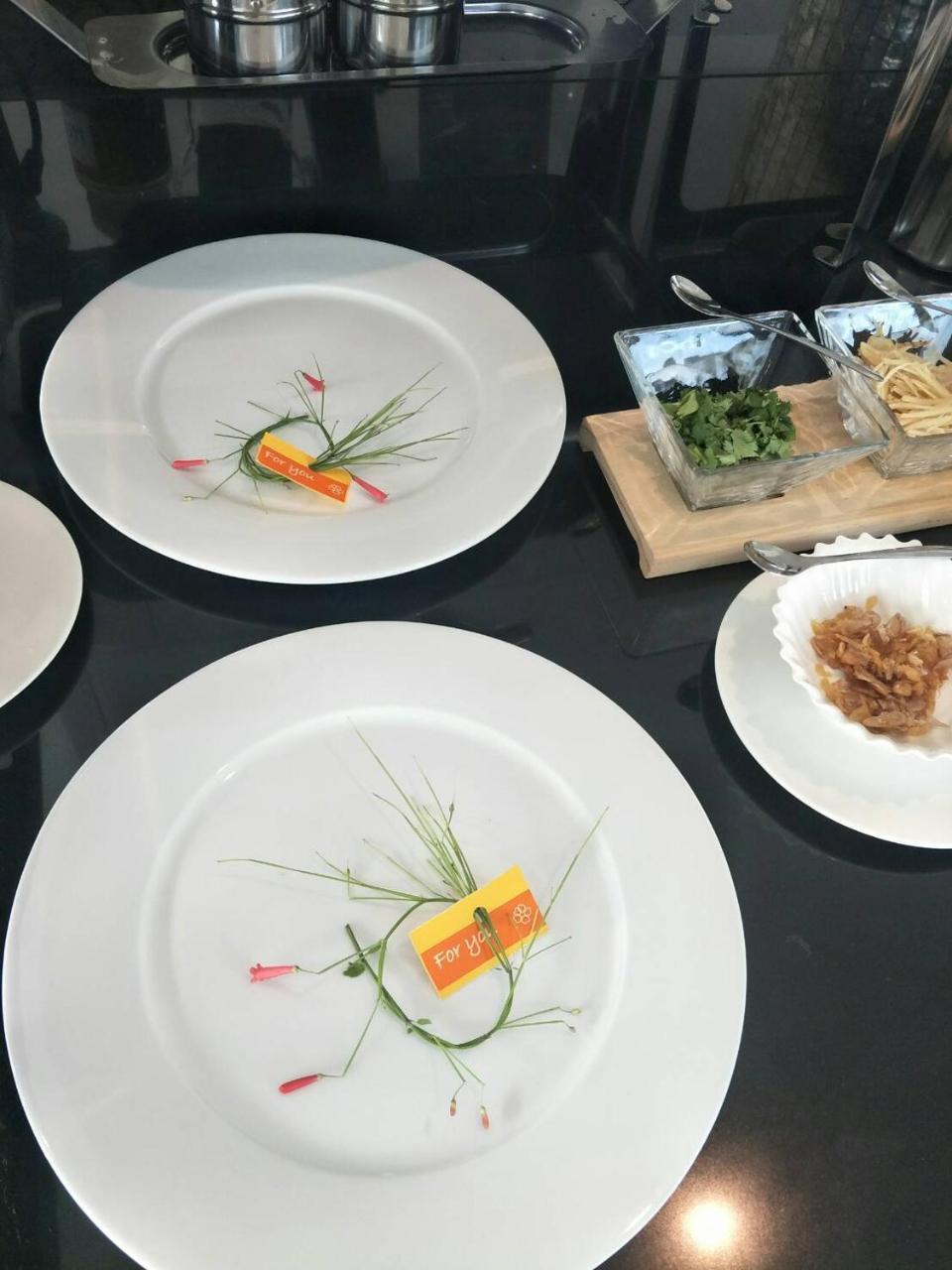 The White Garden Premier Saraburi Hotel Ban Dao Ruang  Kültér fotó