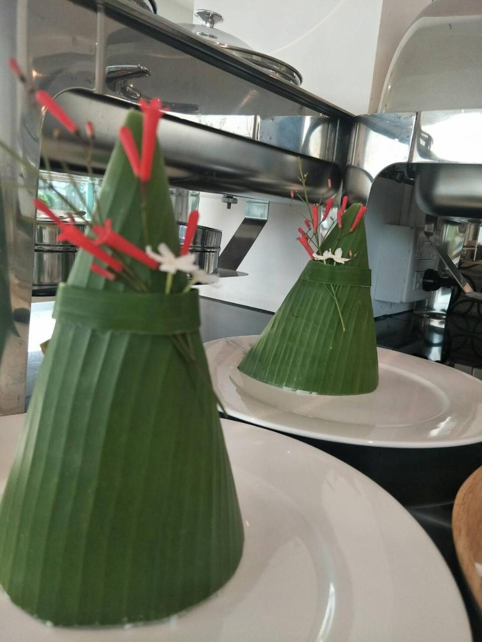 The White Garden Premier Saraburi Hotel Ban Dao Ruang  Kültér fotó