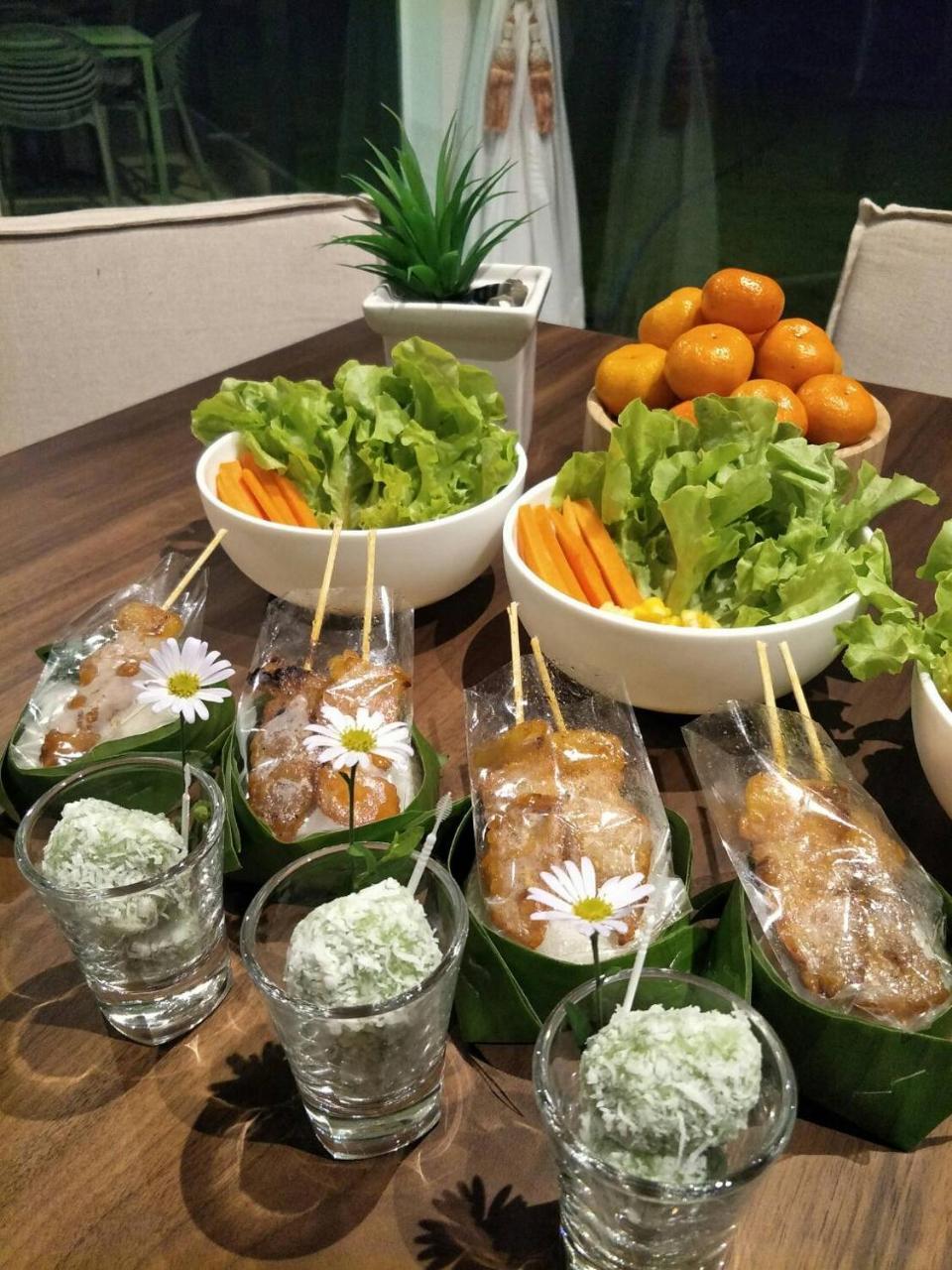 The White Garden Premier Saraburi Hotel Ban Dao Ruang  Kültér fotó