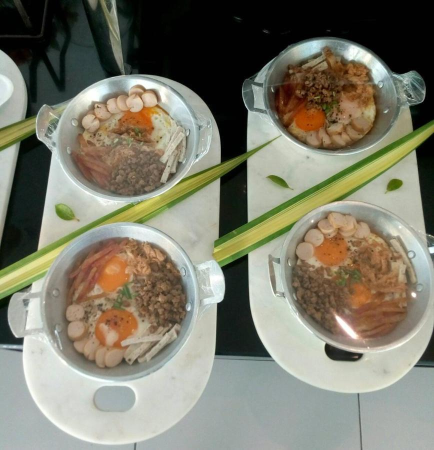 The White Garden Premier Saraburi Hotel Ban Dao Ruang  Kültér fotó