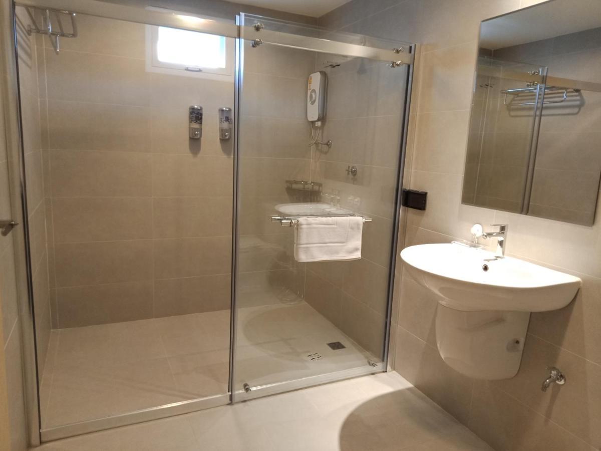 The White Garden Premier Saraburi Hotel Ban Dao Ruang  Kültér fotó