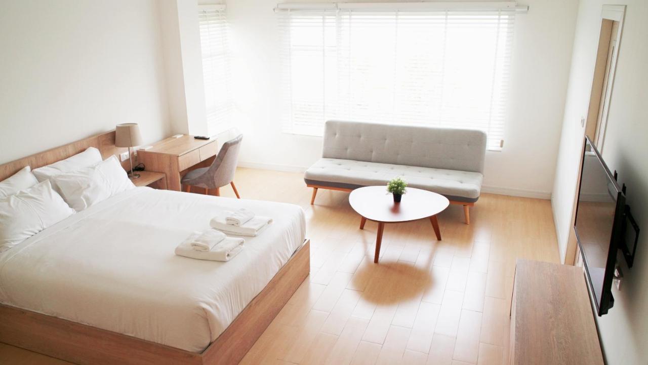 The White Garden Premier Saraburi Hotel Ban Dao Ruang  Kültér fotó
